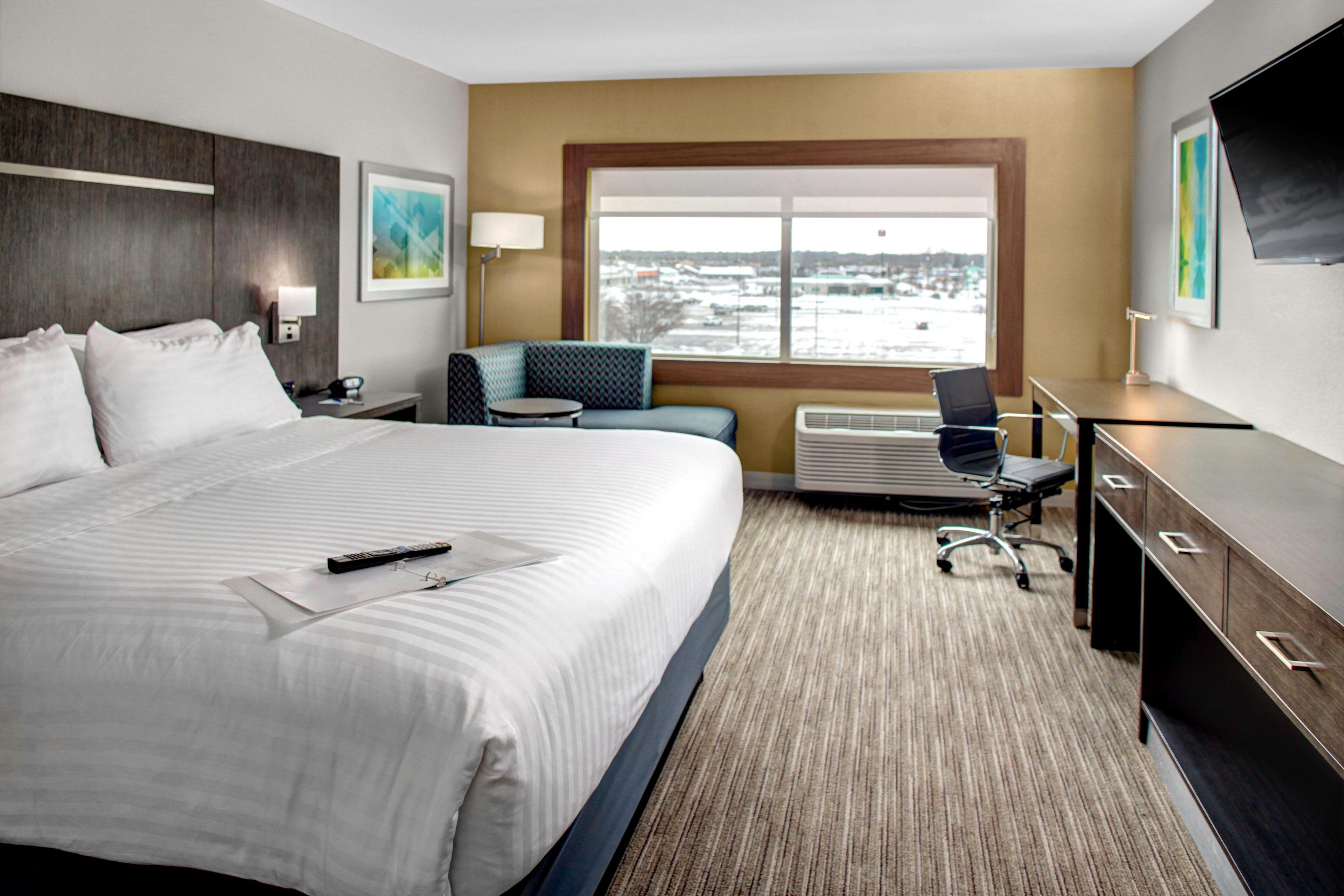 Holiday Inn Express & Suites Coldwater By Ihg Экстерьер фото