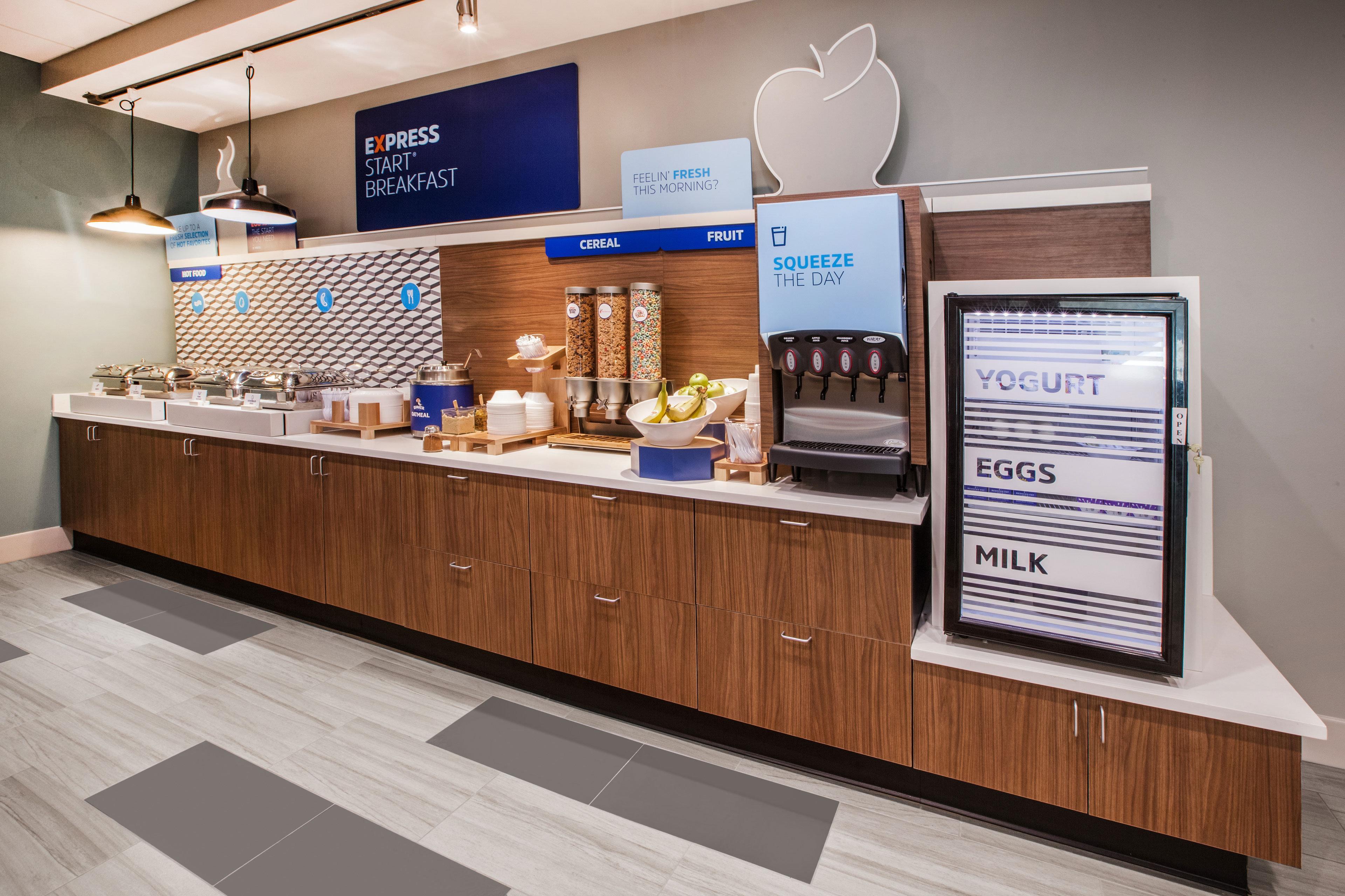Holiday Inn Express & Suites Coldwater By Ihg Экстерьер фото